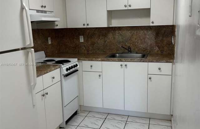 1875 NW 7th St photos photos