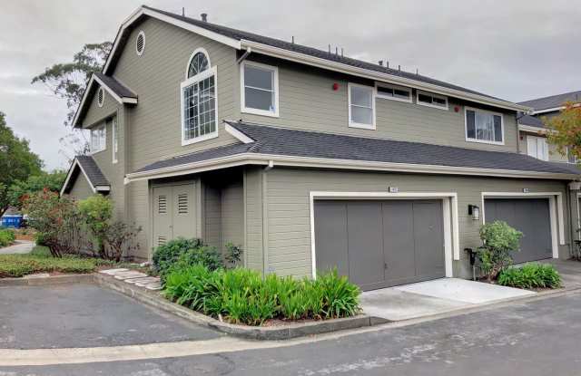 Newly Remodeled - 2 Bed 2.5 Bath Daly City Townhome @ Village in the Park photos photos