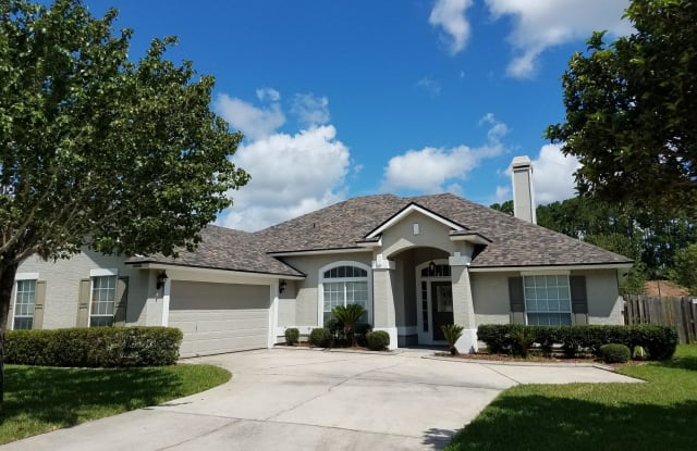 2070 THORNHILL DR - 2070 Thornhill Drive, Fleming Island, FL 32003