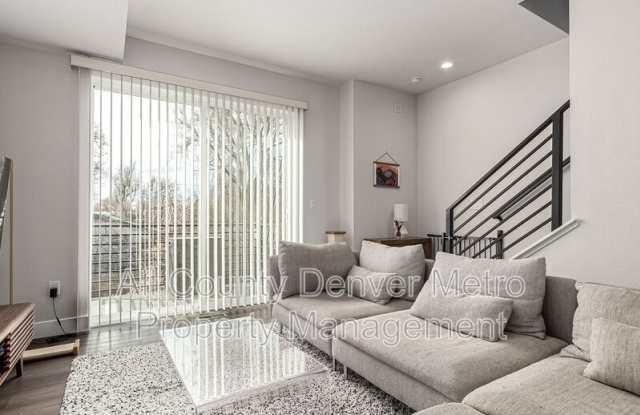 5523 W 10th Ave photos photos