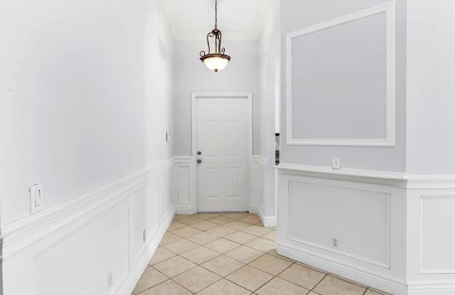 7607 Colony Lake Drive Gallery 2
