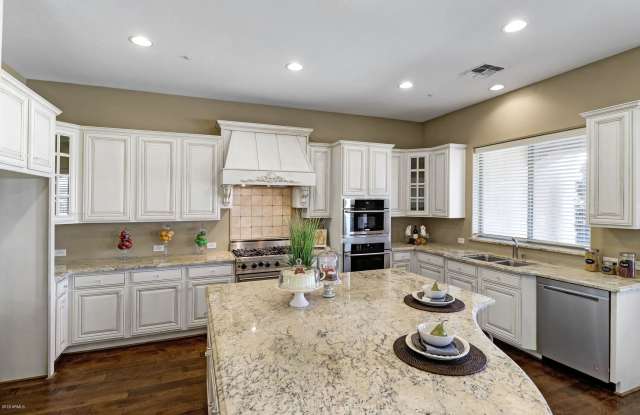 17936 W NARRAMORE Road Gallery 4