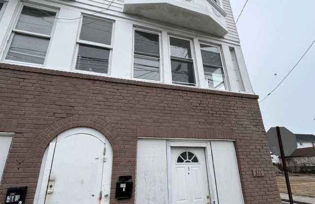 513 N Indiana Ave photos photos