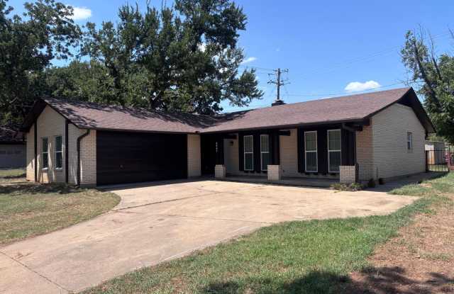 3/2/2 Newly remodeled home with new appliances, flooring and much more! photos photos 3/2/2 Newly remodeled home with new appliances, flooring and much more! photos photos