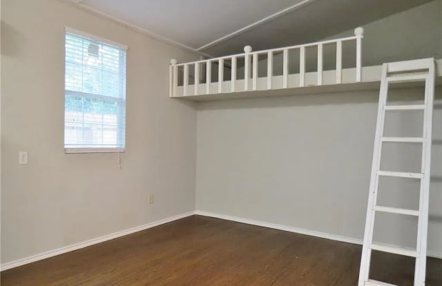 333 East Torrey Street - B Gallery 3