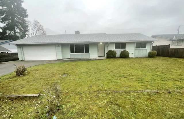 7806 76th Ave Sw - 7806 76th Avenue Southwest, Lakewood, WA 98498