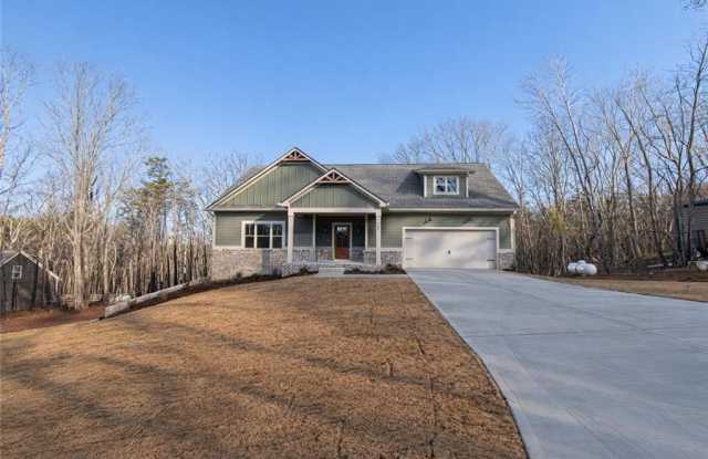 386 Mulberry Circle Gallery 1