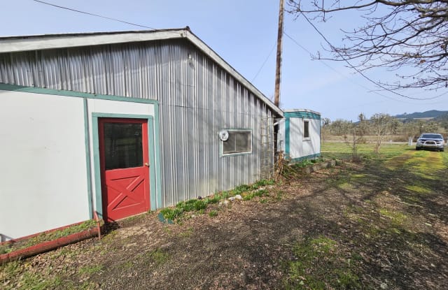 753 Elkhead Road - 753 Elkhead Road, Douglas County, OR 97499