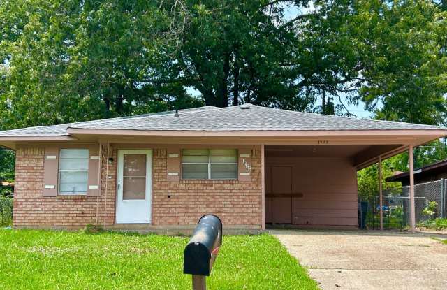 1722 Peach St - 1722 Peach Street, Shreveport, LA 71107 1722 Peach St - 1722 Peach Street, Shreveport, LA 71107