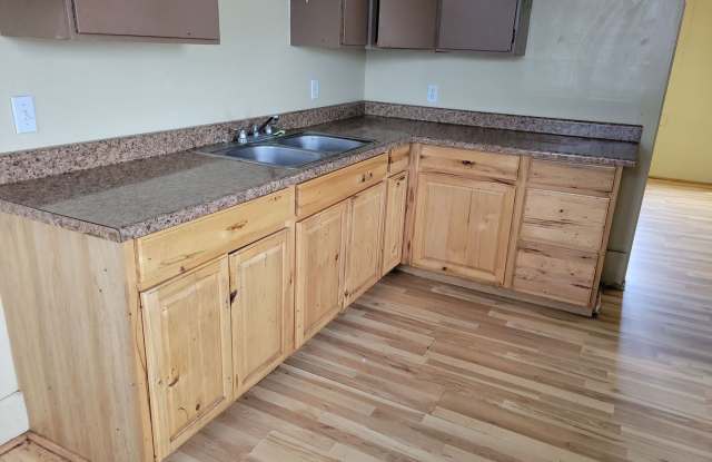 6 bedroom, 2 bathroom house for rent in Jerome, ID! photos photos