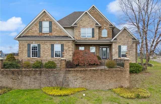 3028 Crystal Lake Drive Gallery 1