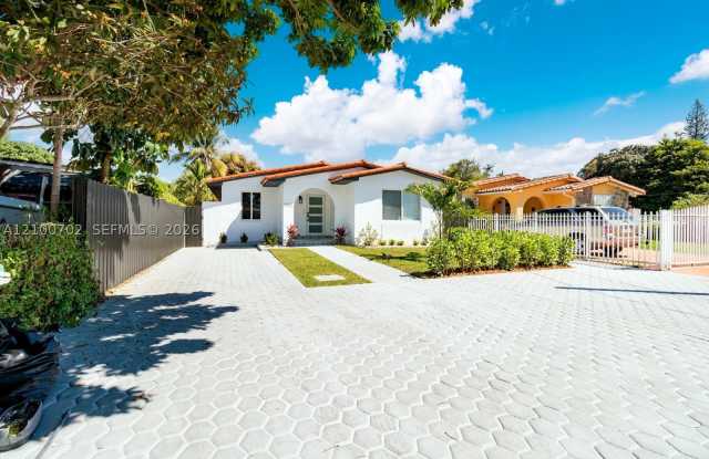 2039 SW 60th Ct Gallery 1