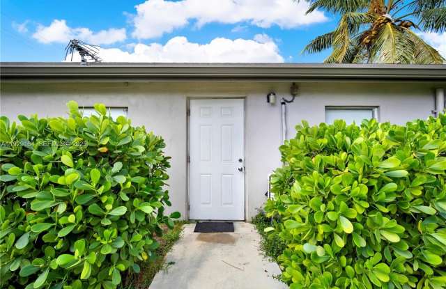 14310 SW 271st Ter photos photos