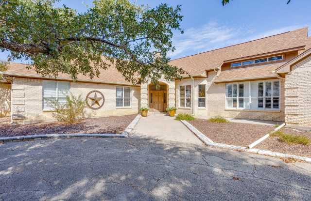 2112 Miller Court Gallery 1