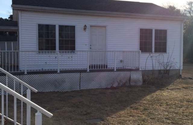 428 Briggs Rd B - 428 Briggs Rd, Bristol County, MA 02790