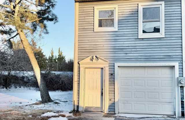 1511 Railroad Avenue unit: 100 photos photos