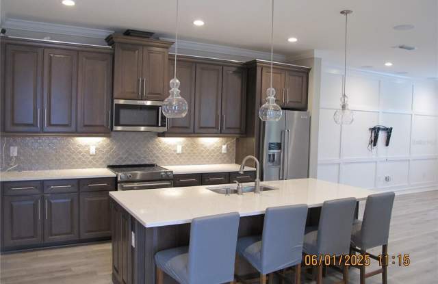 18824 NOBLE CASPIAN Drive Gallery 3