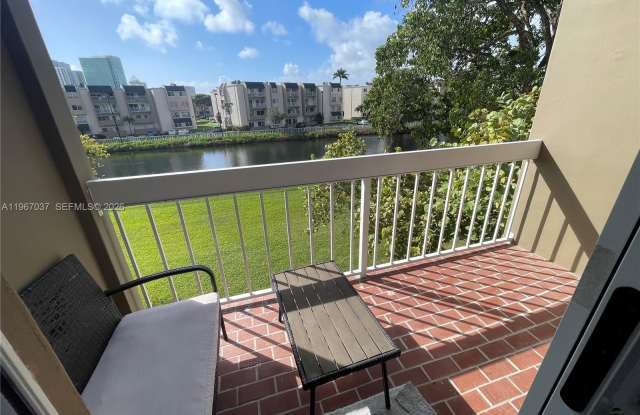 7722 W Camino Real photos photos