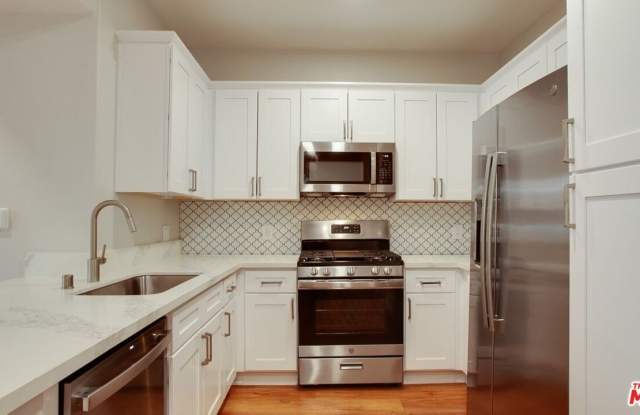 5551 W 6th St unit: 3-119 photos photos