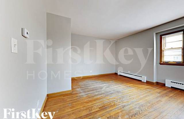 6204 South Kildare Avenue Gallery 3