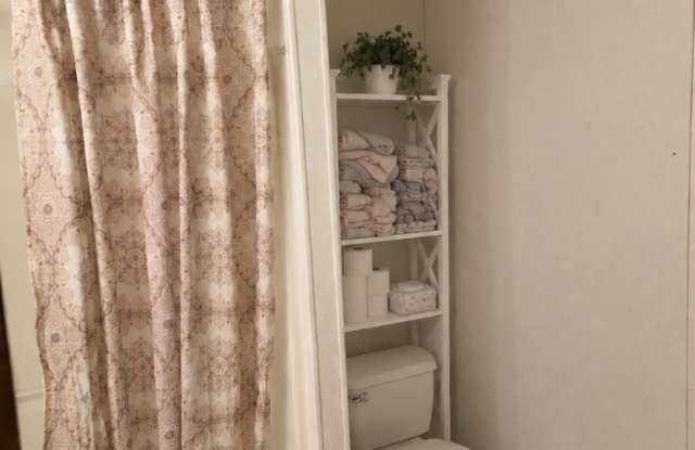 3029 Nuns Cove Road Gallery 3
