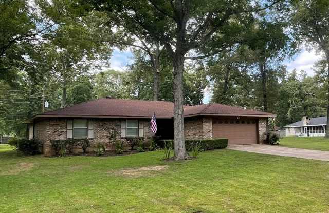 Fresh paint and New Flooring.... DOGWOOD Close to Barksdale Air Force base.. photos photos Fresh paint and New Flooring.... DOGWOOD Close to Barksdale Air Force base.. photos photos