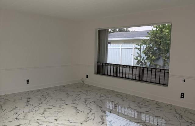 415 SW 8th Street photos photos