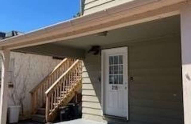216 Cattell unit: B photos photos