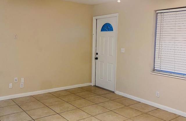 124 Yacht Club Drive Gallery 3