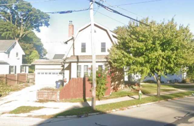 Welcome to 3224 Osbourne Blvd, Racine, WI 53405! photos photos