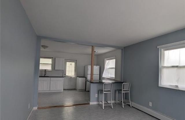 544 Meade Avenue Gallery 3