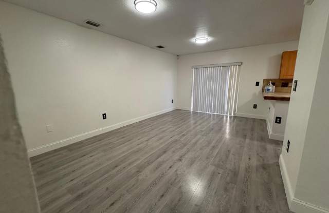 11416 Northwest 93rd Court Gallery 3