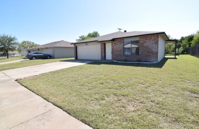 2514 Traverse Dr - 2514 Traverse Drive, Killeen, TX 76543