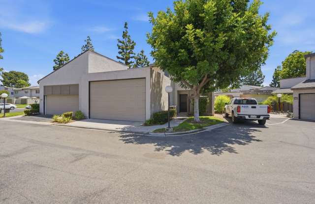 Freshly Updated Townhome - Light, Bright & Spacious! photos photos