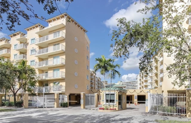 2415 NW 16th St Rd - 2415 Northwest 16th Street, Miami, FL 33125