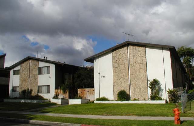 Bruck Bruck - 1011 photos photos Bruck Bruck - 1011 photos photos