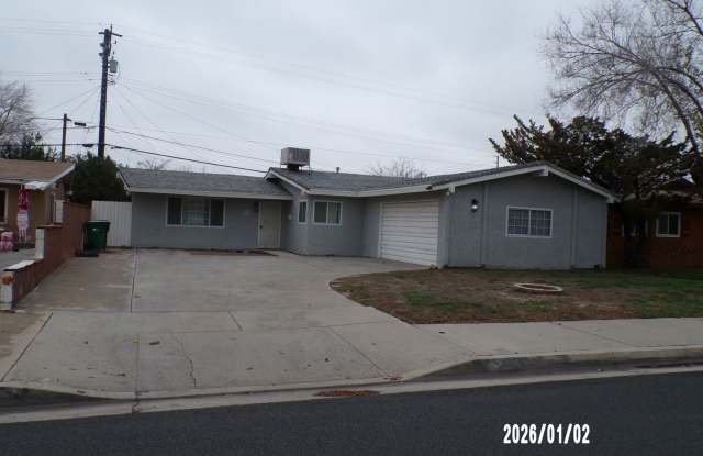 Clean One Story with 1219 sq. ft. photos photos