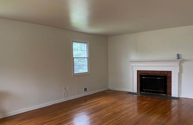 13205 EWOOD LANE Gallery 3