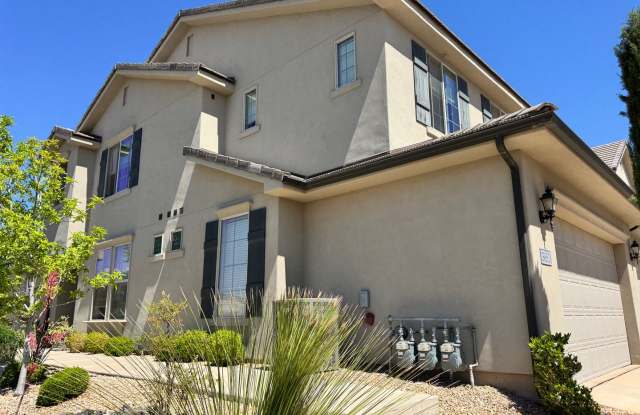 Pet Friendly!! Fresh and Clean!!  Ready to go! photos photos