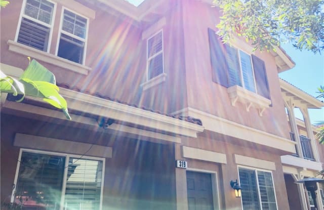319 W Mountain Holly Avenue - 319 W Mountain Holly Ave, Orange, CA 92865
