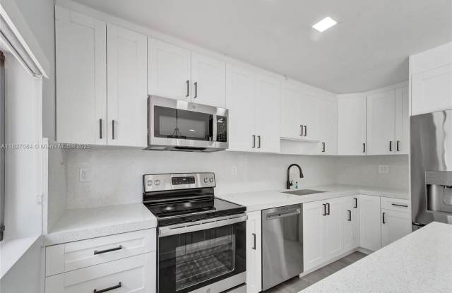 7751 SW 102nd Pl photos photos