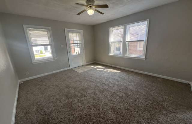 5322 Winthrop Avenue Gallery 3