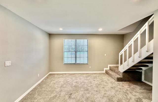 16596 Brigadoon Dr Gallery 4