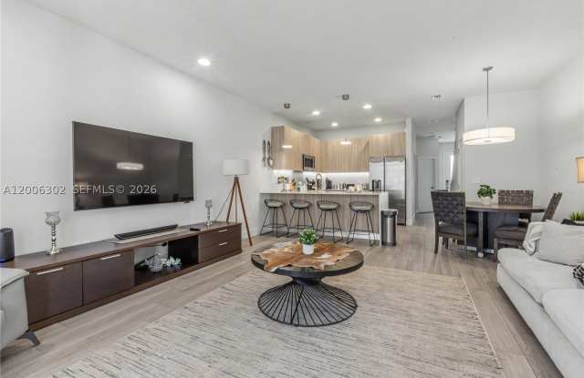 17416 Hidden Forest Gallery 3