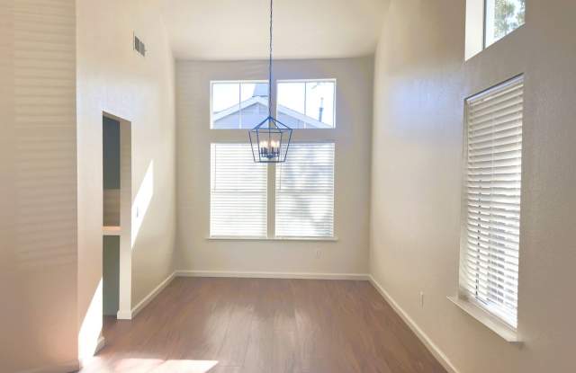713 Weymouth St., Petaluma, Ca. (3-bedroom, 2.5-bathroom home) Gallery 4