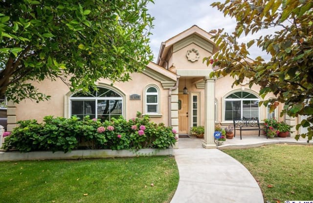 10435 Hillhaven Avenue - 10435 Hillhaven Avenue, Los Angeles, CA 91042