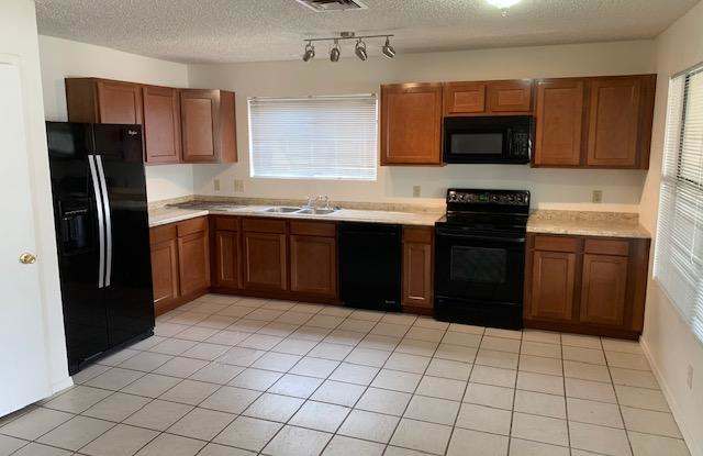 6532 N 74TH Drive Gallery 4