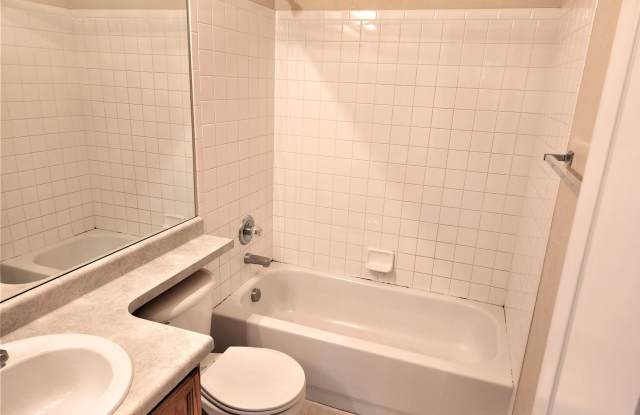Cute Home For Rent on Ridgebury Pl. photos photos