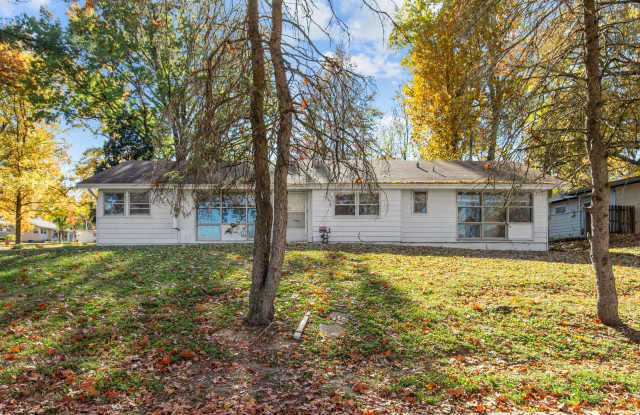 8400 Madeline Dr photos photos