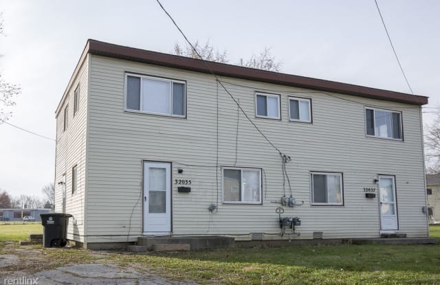 32035 Cheboygan Ct - 32035 Cheboygan Ct, Westland, MI 48186